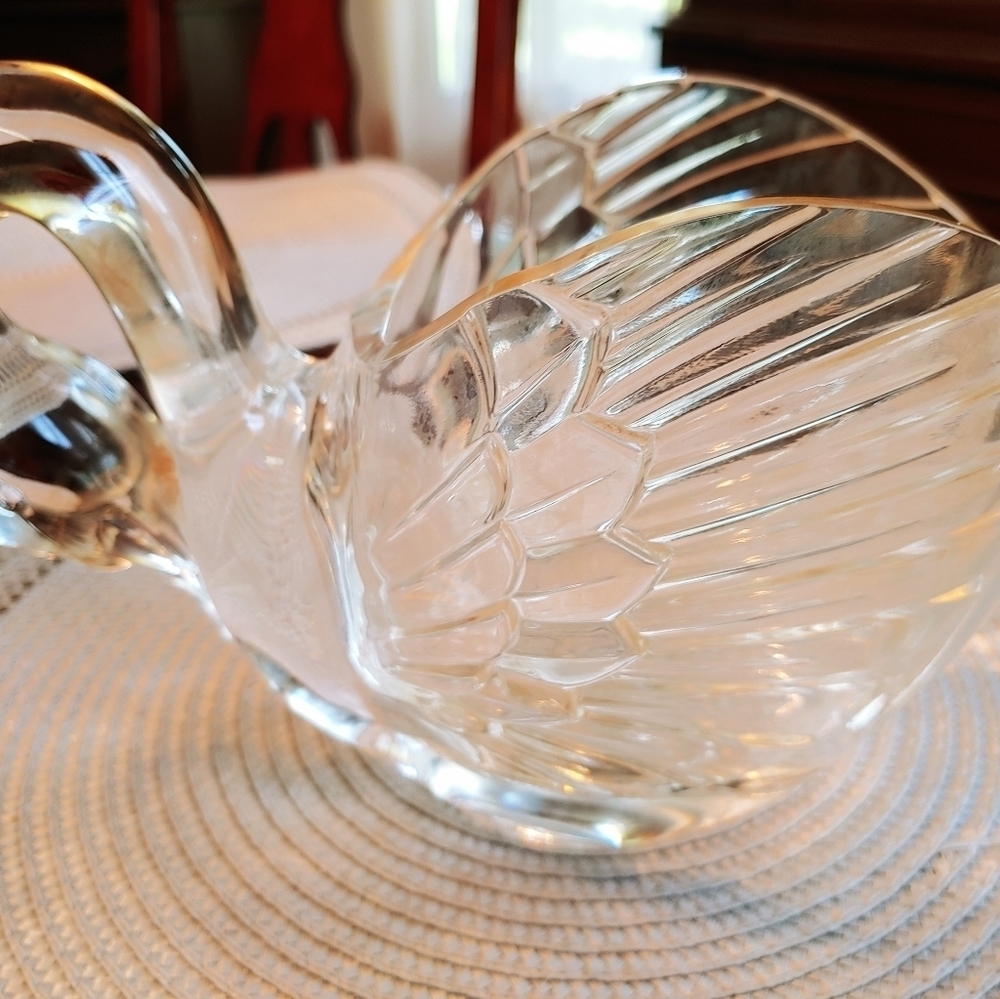 Glass Swan Candy Dish Planter Bowl Collections France 24% Lead  #CristalDArques - Picture 2 of 6